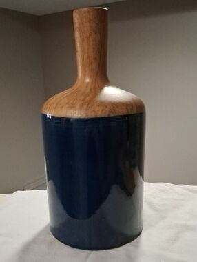 Ashland All Ceramic Vase in Navy and Natural Wood
